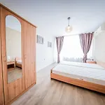 Crown Club Apartament *