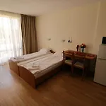 Crown Club Apartament