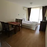 Crown Club Apartament