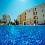 Crown Club Apartament Święty Włas