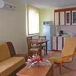Crown Club Apartament