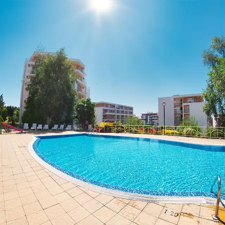 Crown Club Apartamento