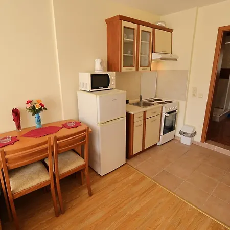 Crown Club Apartamento Sveti Vlas