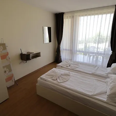 Crown Club דירה סבטי ולאס